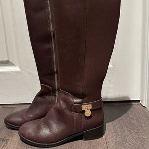MK boot brown colour size 7